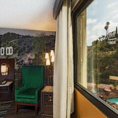 Отель Hilton Garden Inn Los Angeles/Hollywood Лос-Анджелес балкон