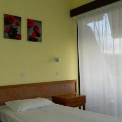 Telhinis Hotel сейф в номере