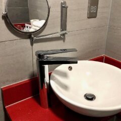 Отель Maitrise Hotel Maida Vale Великобритания, Лондон - отзывы, цены и фото номеров - забронировать отель Maitrise Hotel Maida Vale онлайн ванная