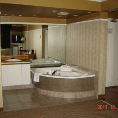 Отель Days Inn by Wyndham Trois-Rivieres сауна