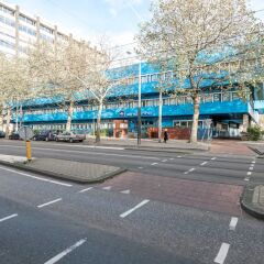 Отель Best Western Plus Blue Square Нидерланды, Амстердам - 4 отзыва об отеле, цены и фото номеров - забронировать отель Best Western Plus Blue Square онлайн городской автобус