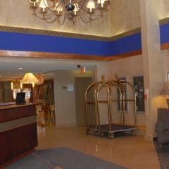 Отель Days Inn Ottawa West Канада, Оттава - отзывы, цены и фото номеров - забронировать отель Days Inn Ottawa West онлайн интерьер отеля фото 2