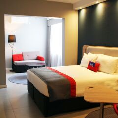 Отель Holiday Inn Express Malta Мальта, Сан Джулианс - отзывы, цены и фото номеров - забронировать отель Holiday Inn Express Malta онлайн комната для гостей фото 2
