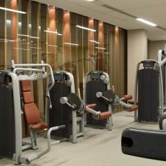 Гостиница DoubleTree by Hilton Moscow – Marina в Москве - забронировать гостиницу DoubleTree by Hilton Moscow – Marina, цены и фото номеров Москва фитнесс-зал фото 4