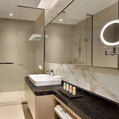 Отель Hyatt Place Shanghai Hongqiao CBD Китай, Шанхай - отзывы, цены и фото номеров - забронировать отель Hyatt Place Shanghai Hongqiao CBD онлайн ванная