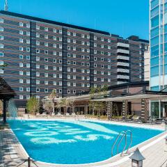 Apa Hotel & Resort Tokyo Bay Makuhari Тиба бассейн