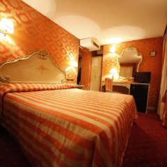 Hotel Lux in Venice, Italy from 151$, photos, reviews - zenhotels.com guestroom photo 4