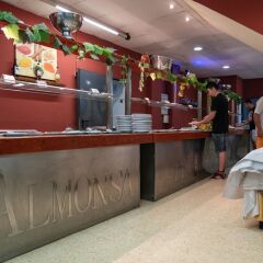 Отель Aparthotel Almonsa Platja Испания, Салоу - 6 отзывов об отеле, цены и фото номеров - забронировать отель Aparthotel Almonsa Platja онлайн интерьер отеля фото 3