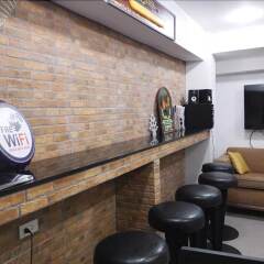 101 Seoul Hostel Бангкок гостиничный бар