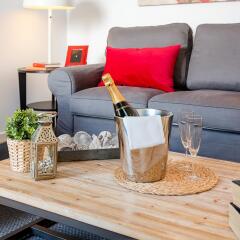 Отель 1 BR Rambla Suite & 2 Pools Rooftop Terrace Sea View - HOA 42152 Испания, Барселона - отзывы, цены и фото номеров - забронировать отель 1 BR Rambla Suite & 2 Pools Rooftop Terrace Sea View - HOA 42152 онлайн комната для гостей фото 3