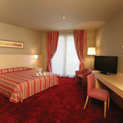 Отель Manerba Del Garda Resort Монига-дель-Гарда фото 2