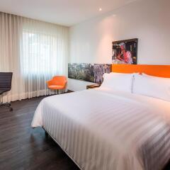 Отель Hampton by Hilton Cali комната для гостей фото 2