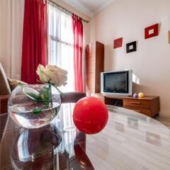 Гостиница Queens Apartments Украина, Львов - отзывы, цены и фото номеров - забронировать гостиницу Queens Apartments онлайн комната для гостей фото 5