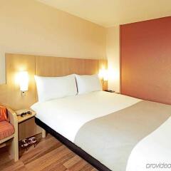 Отель Ibis Glasgow City Centre – Sauchiehall St Великобритания, Глазго - отзывы, цены и фото номеров - забронировать отель Ibis Glasgow City Centre – Sauchiehall St онлайн комната для гостей фото 3