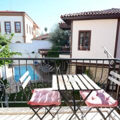 The Suite Apart Hotel Kaleiçi Турция, Анталья - отзывы, цены и фото номеров - забронировать отель The Suite Apart Hotel Kaleiçi онлайн балкон