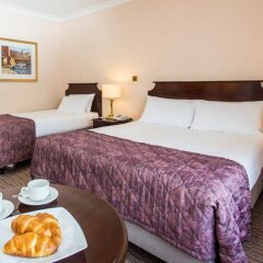 Sheldon Park Hotel and Leisure Club в номере