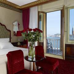Отель Danieli, a Luxury Collection Hotel, Venice Италия, Венеция - 4 отзыва об отеле, цены и фото номеров - забронировать отель Danieli, a Luxury Collection Hotel, Venice онлайн комната для гостей фото 9