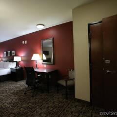 Holiday Inn Hotel & Suites Salt Lake City-Airport West удобства в номере