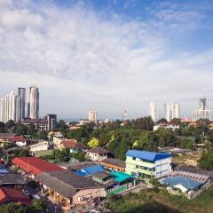 Отель Golden Tulip Essential Pattaya пляж фото 2