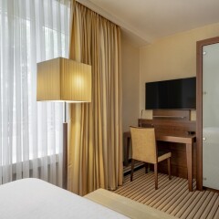 Отель Sheraton Zürich Neues Schloss Hotel Швейцария, Цюрих - отзывы, цены и фото номеров - забронировать отель Sheraton Zürich Neues Schloss Hotel онлайн удобства в номере