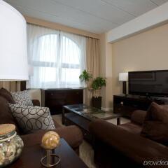 Отель Crowne Plaza Columbus - Downtown США, Колумбус - отзывы, цены и фото номеров - забронировать отель Crowne Plaza Columbus - Downtown онлайн комната для гостей фото 3