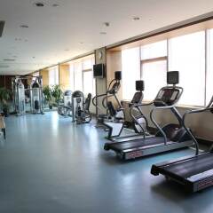 Wenjin Hotel фитнесс-зал