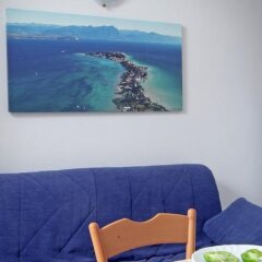 Отель Camping Garden Tourist Манерба-дель-Гарда комната для гостей