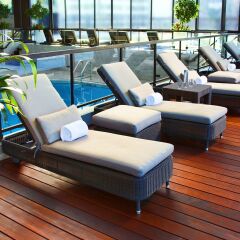 Отель DoubleTree by Hilton Montreal Канада, Монреаль - отзывы, цены и фото номеров - забронировать отель DoubleTree by Hilton Montreal онлайн бассейн фото 3