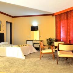 Mustis Royal Plaza Hotel Турция, Кумлюбюк - отзывы, цены и фото номеров - забронировать отель Mustis Royal Plaza Hotel онлайн комната для гостей