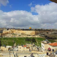 Jerusalem Panorama Hotel Израиль, Иерусалим - 5 отзывов об отеле, цены и фото номеров - забронировать отель Jerusalem Panorama Hotel онлайн балкон