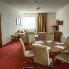 Hotel Saffron в номере