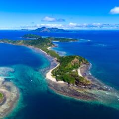 Отель Mantaray Island Resort бассейн