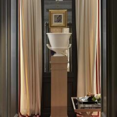 Отель Marquis Faubourg Saint Honoré - Relais & Châteaux Франция, Париж - 1 отзыв об отеле, цены и фото номеров - забронировать отель Marquis Faubourg Saint Honoré - Relais & Châteaux онлайн сейф в номере фото 2