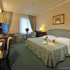 Отель Royal Hotel Carlton Италия, Болонья - 3 отзыва об отеле, цены и фото номеров - забронировать отель Royal Hotel Carlton онлайн в номере