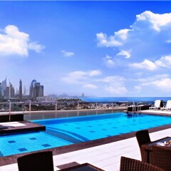 Отель Park Regis Kris Kin Hotel ОАЭ, Дубай - 10 отзывов об отеле, цены и фото номеров - забронировать отель Park Regis Kris Kin Hotel онлайн бассейн
