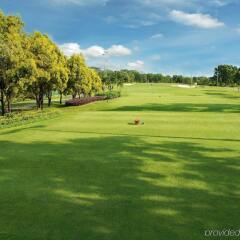 Отель Orchid Country Club Сингапур спортивное сооружение