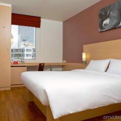 Отель Ibis Bangkok Sathorn Бангкок комната для гостей фото 2