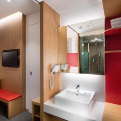 Отель Travelodge Dongdaemun Seoul Южная Корея, Сеул - 2 отзыва об отеле, цены и фото номеров - забронировать отель Travelodge Dongdaemun Seoul онлайн ванная фото 2