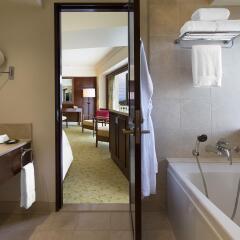 Отель The Westin Resort Guam США, Тамунинг - 9 отзывов об отеле, цены и фото номеров - забронировать отель The Westin Resort Guam онлайн ванная фото 2