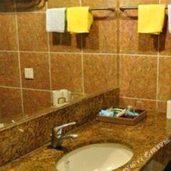 Отель Changli Hotel Китай, Гонконг - отзывы, цены и фото номеров - забронировать отель Changli Hotel онлайн ванная фото 2