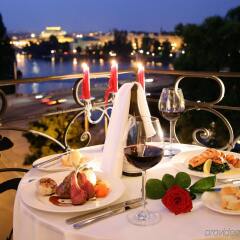 Mamaison Hotel Riverside Prague питание