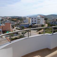 Апартаменты Visi Apartments балкон