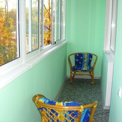 Гостиница Luxcompany Apartment Shabolovskaya в Москве отзывы, цены и фото номеров - забронировать гостиницу Luxcompany Apartment Shabolovskaya онлайн Москва балкон