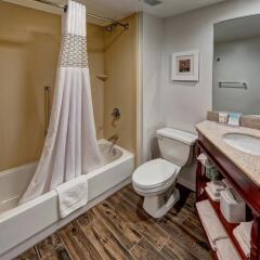 Отель Hampton Inn Concord/Kannapolis ванная
