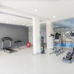 Royal Blue Hotel Paphos фитнесс-зал фото 2