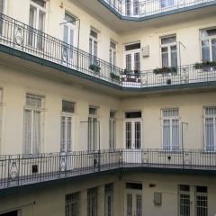 Апартаменты Rakoczi Boulevard Apartments парковка