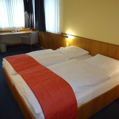Hotel Aquino Tagungszentrum Берлин комната для гостей фото 2