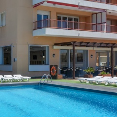 Отель Medplaya Albatros Family бассейн фото 2
