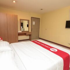 Отель Nida Rooms Ramkhamhaeng 814 Campus Бангкок комната для гостей фото 5