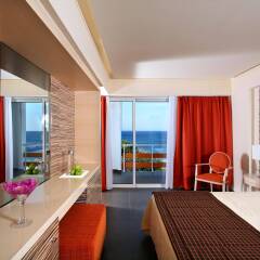 Eden Roc Resort Hotel балкон